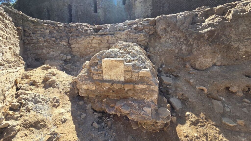 A rare inscription marking a lightning strike discovered at Hadrian’s Villa FOLLOWING HADRIAN